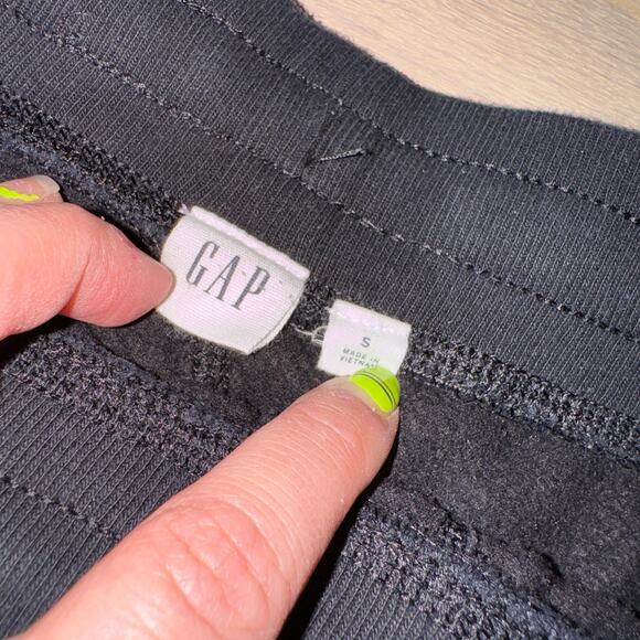 GAP ComfortFit Fleece-Lined Black Jogger Pants for Him & Her (see imperfection) - Picture 3 of 7